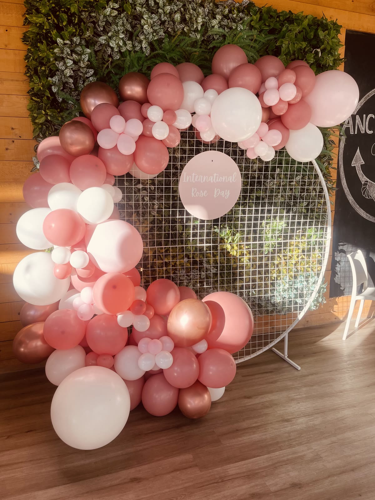 Rose gold circular balloon arbour