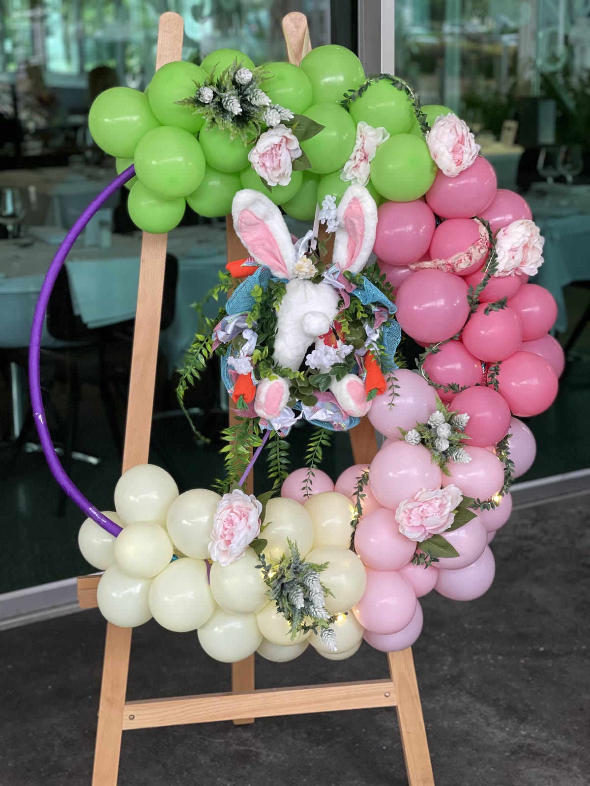 Floral balloon hoop